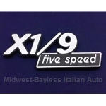 Badge Emblem "X1/9 Five Speed" (Fiat X1/9 1979) - U8.5