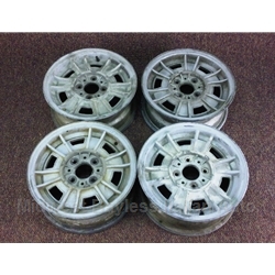 Magnesium Wheels SET 4x Cromodora CD-3 (Fiat 850, X1/9, 124) - U8