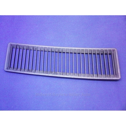 LANCIA BETA Cowl Grille Hood Vent Right - Black (Lancia Beta Coupe, HPE  1975-78) - OE NOS