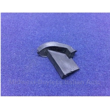 Door Glass Outer Weatherstrip Trim - Rubber Pad Front Right (Fiat Pininfarina 124 Spider) - OE NOS